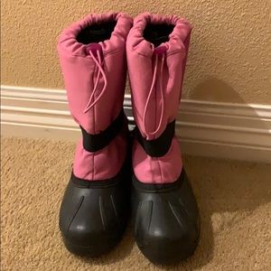 Girls snow boots